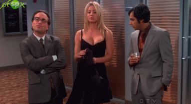 Gifs de Penny muy sexy en The Big Bang Theory