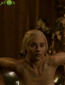 Emilia Clarke desnuda en Juego de Tronos – Game of Thrones