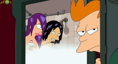 Futurama XX – Mira como se lo pasa Fry con sus amigas en la ducha